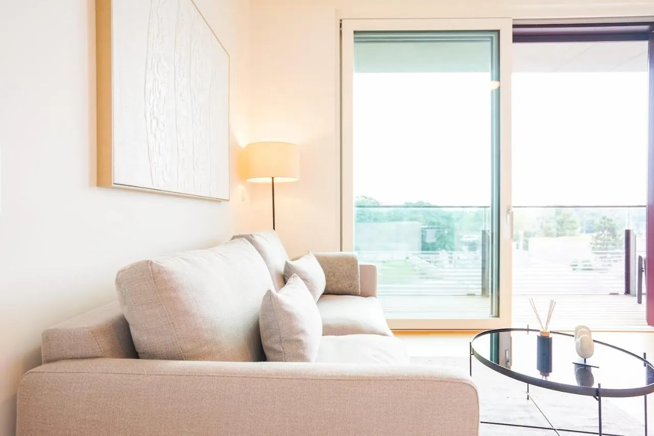 Apartment Suite In High-Rise On The Danube Vienna