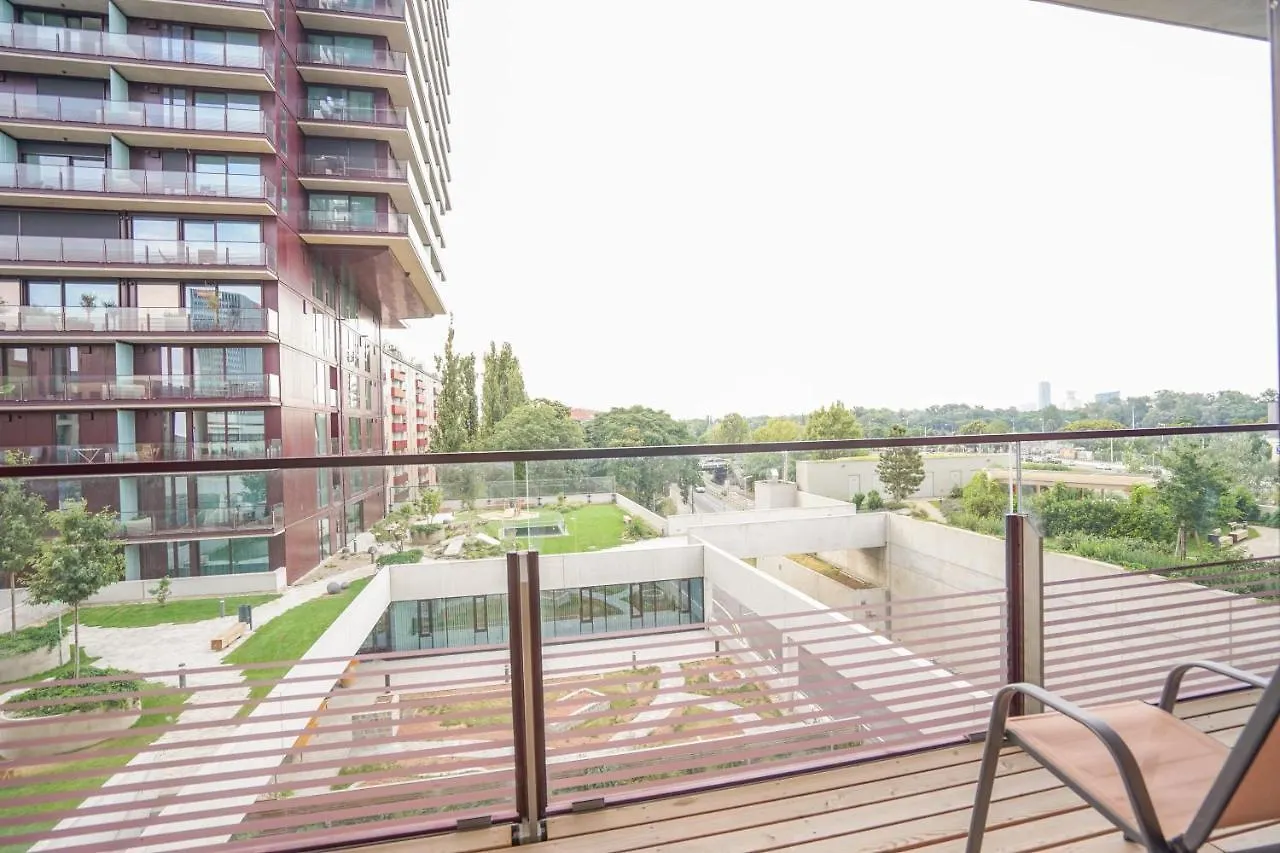Suite In High-Rise On The Danube Vienna Austria
